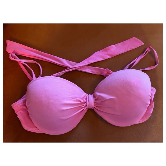 Pink Pinup Girl Style Bikini Top, by Roxy, size Medium - Picture 5 of 16